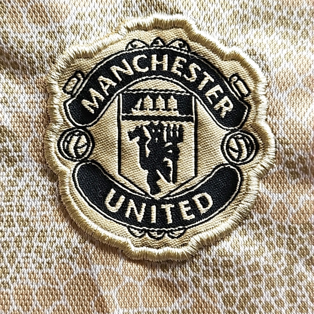 ADIDAS MANCHESTER UNITED YOUTH 28 JERSEY Away kit